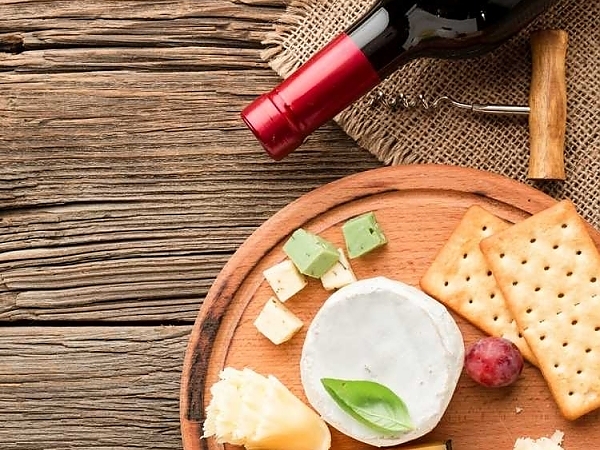 The Art of Pairing Wisconsin Cheese with Wine